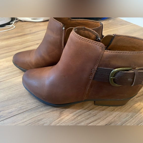 Clark’s ankle booties - Picture 4 of 11